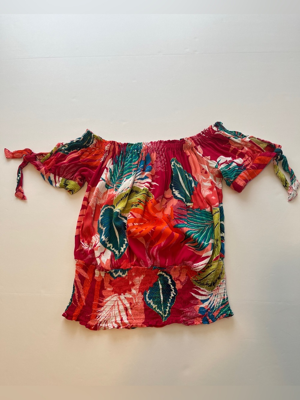 Express green and Red Ombre Knit Top size XS Rayon women casual